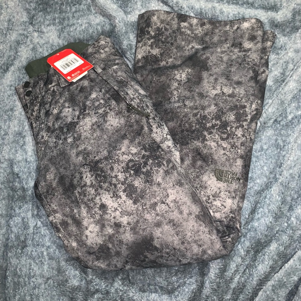 The north face snow pants Sz S NWT